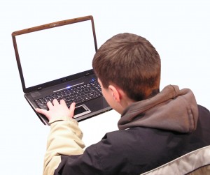 Você realmente acha que adolescentes na internet são prejudiciais à qualidade do conteúdo? Eu acho que não...